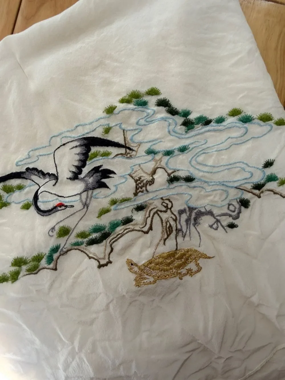 Embroidered Crane and Turtle White Scarf